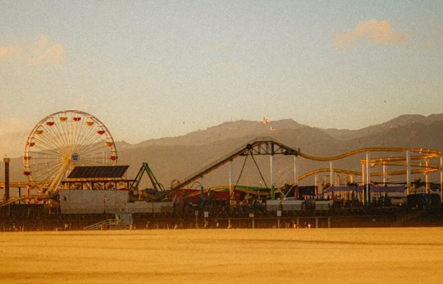Discover the Magic of the Beach in Santa Monica Discover the Magic of the Beach in Santa Monica